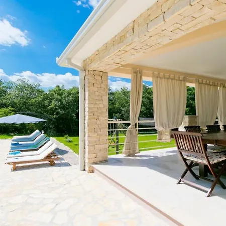 Villa Triton